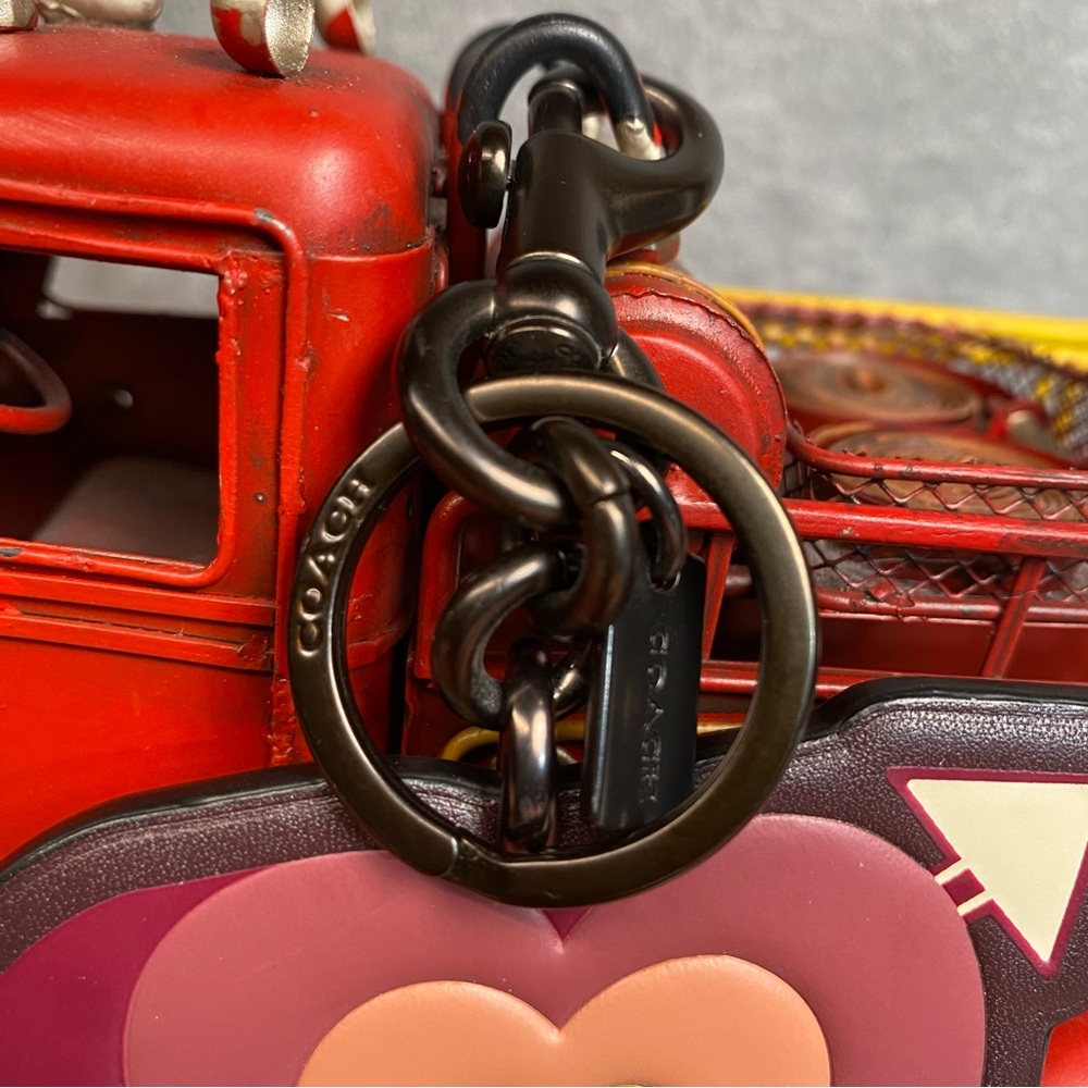 Coach Heart Arrow Leather Keychain Charm in Pink, Burgundy & Olive - Picture 3 of 10